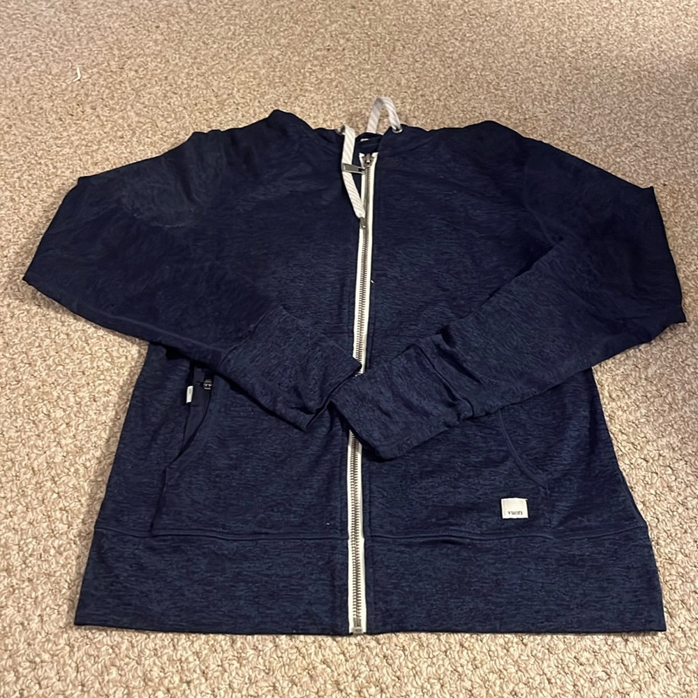 Vuori halo essential zip up hoodie